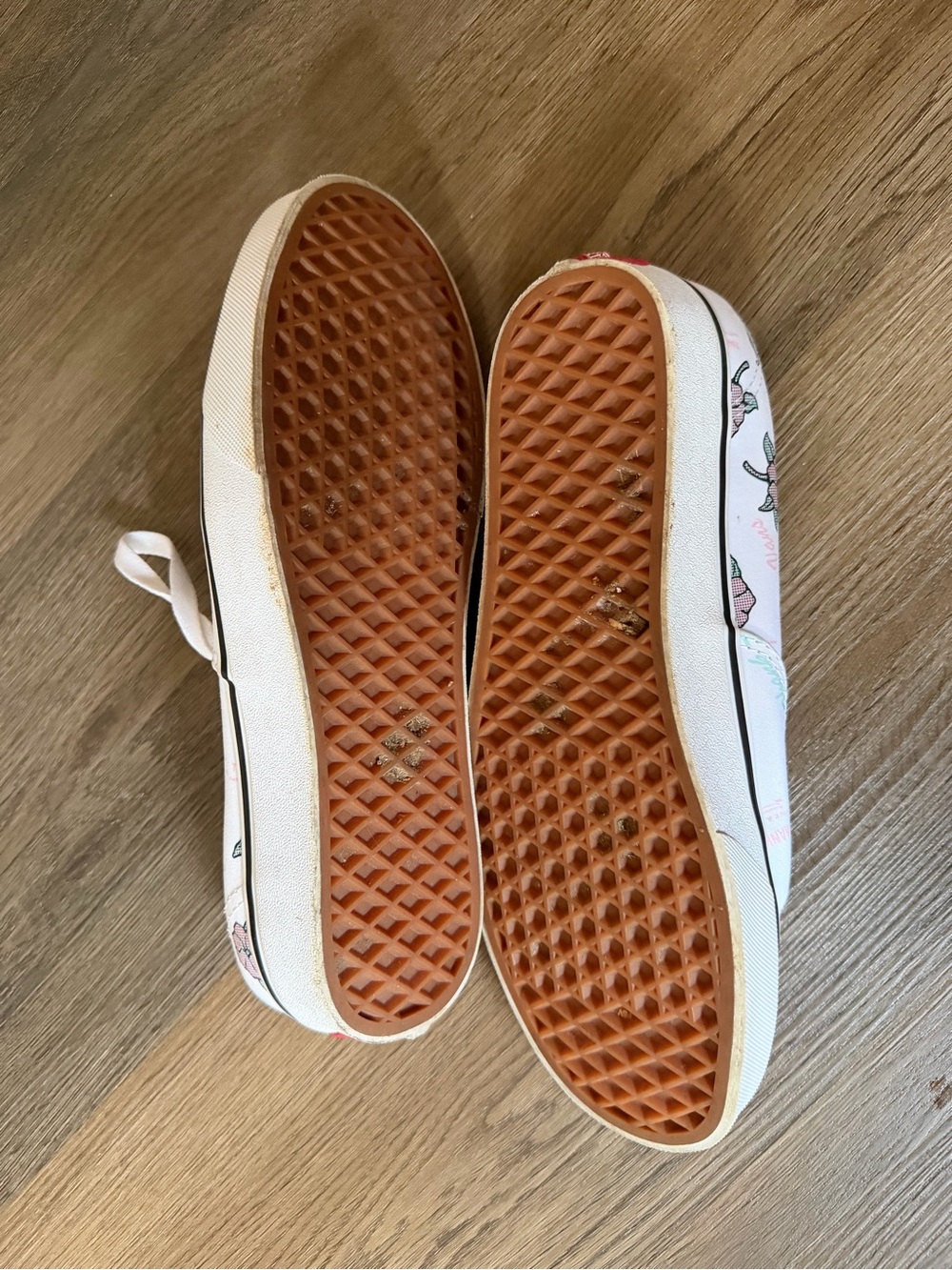 Vans Pink Floral Canvas Lace-Up Sneakers - White Base - Picture 3 of 3